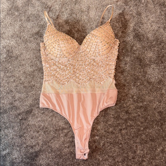 Windsor Twisted Angel embroidered lace sequins beads pearls sheer bodysuit - Picture 3 of 7